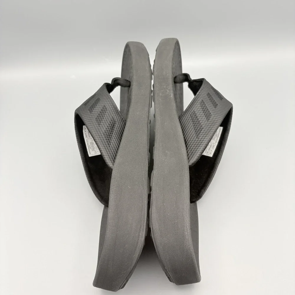Eddie Bauer First Ascent Flip Flops Sandals Men's Size 11 Black Cushioned